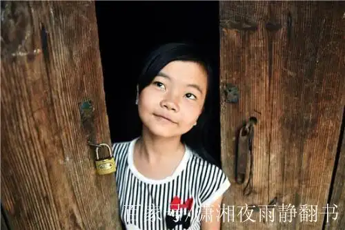 《拇指铐》:莫言,阿城推荐,陈丹青说,我一个字都看不进去