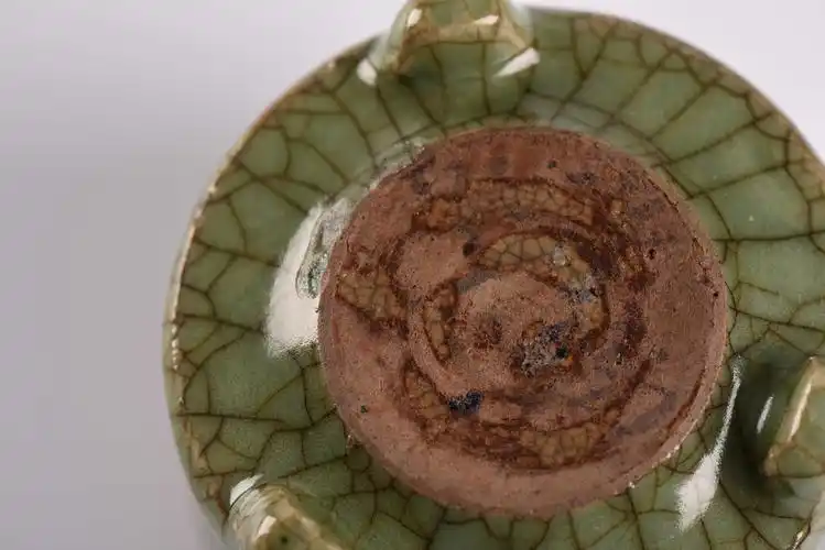 元代 哥窑奁式炉