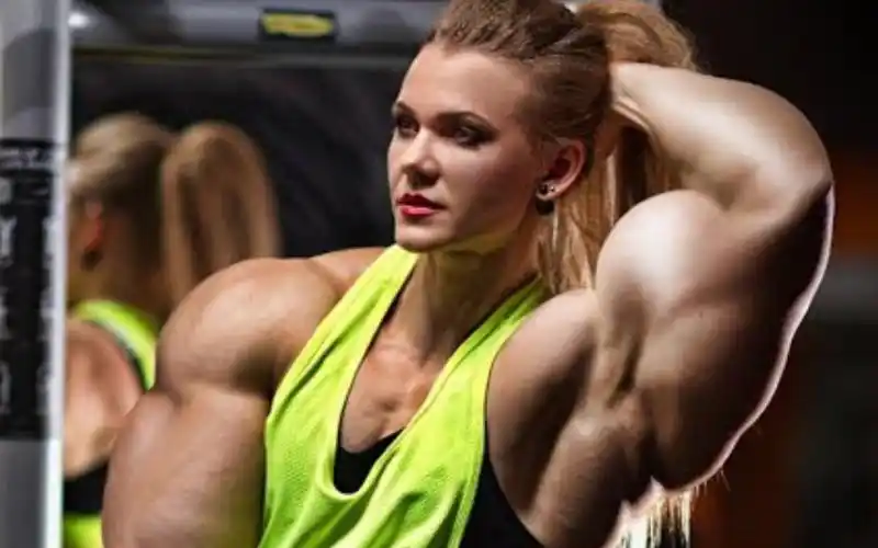 励志奥赛冠军肌肉女mma健美比赛cbba攻略教程教学ifbb蛋白粉wwe引体