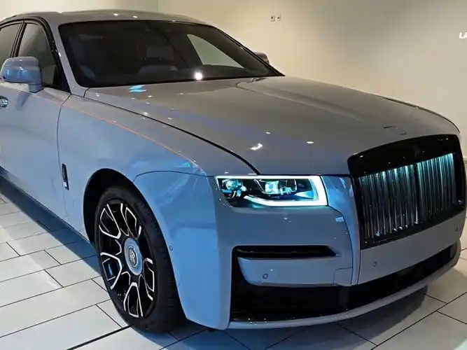 抢先看下一代 2024 劳斯莱斯古斯特世界上最令人难以置信的豪华轿车的