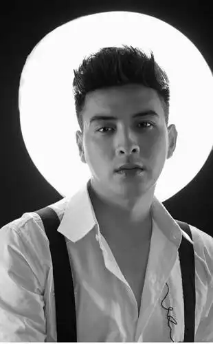 你以为越南男明星都是杀马特吗?