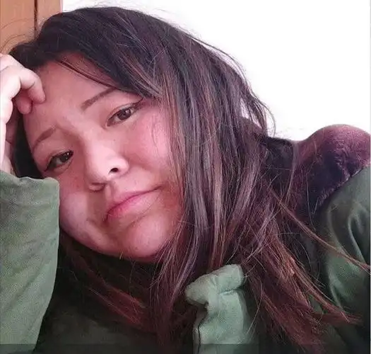 拜托外卖小哥拍下网恋女友照片,哈哈哈哈看完差点吐血了|小清新|自拍