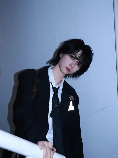 少年感短发,拯救各种脸型