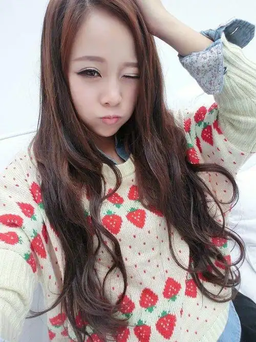 最可爱的美女-女生皮肤-原宿风-唯美-森系_qq皮肤-qq酷宝网手机客户端