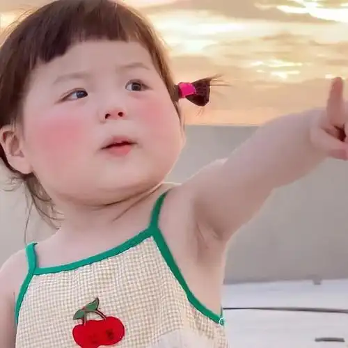 点赞都是小可爱,可爱萌娃图片大全(超级可爱的宝宝萌娃头像)