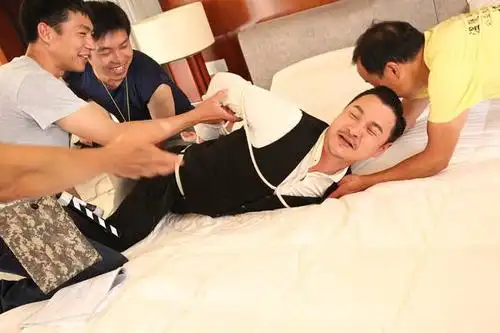 夏德华"惨遭绑架"?