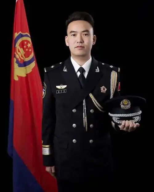 怒江公安最美警礼服照片合集来啦_英姿_荣耀_警服