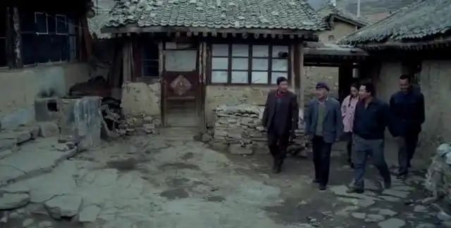 触目惊心的农村恶俗,这片揭开了人性的自私与贪婪