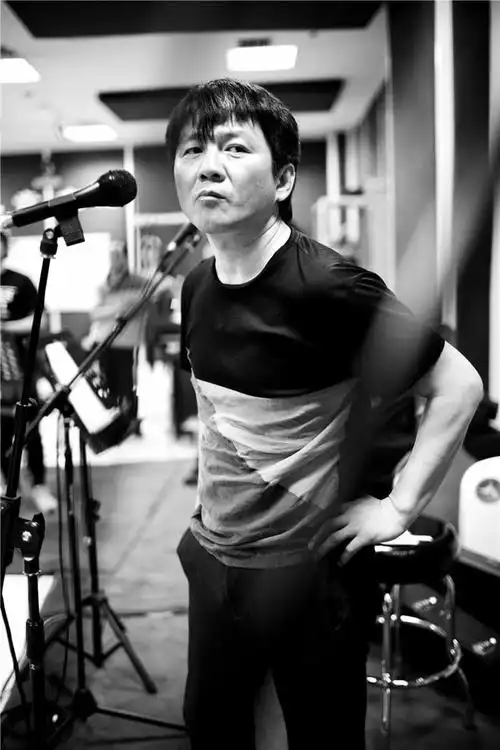 栾树音乐给予我的足够多我很满足