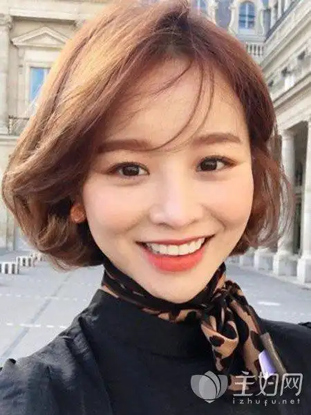 齐肩短发-短发的卷发-2018流行发型女中短发,2018年女生短发卷发发型
