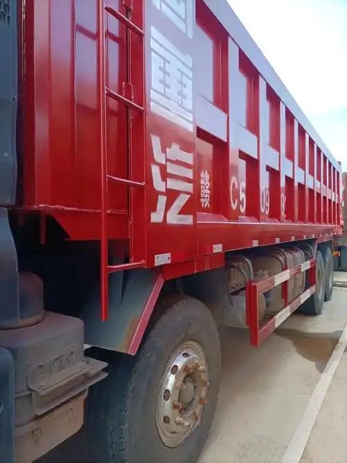 汕德卡前四后八自卸车.20年7月上户,540马力曼机,8.6 - 抖音