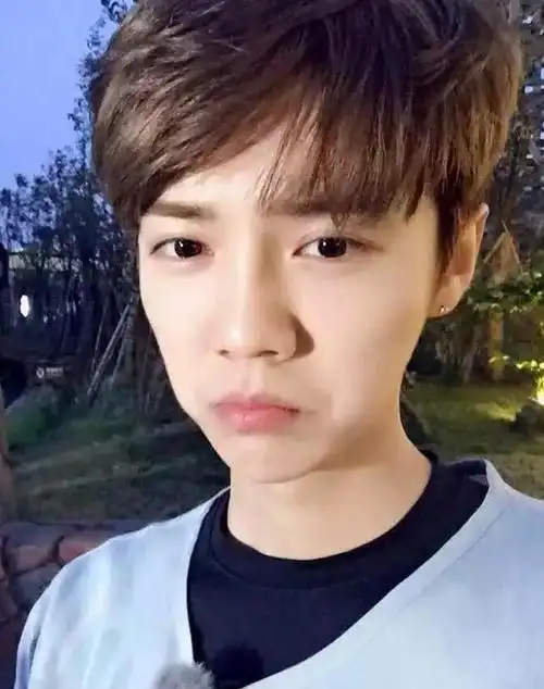 鹿晗和关晓彤在跑男里撕名牌(鹿晗维权判决书曝光)6