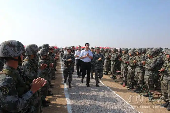 天水党政军代表团慰问外训部队