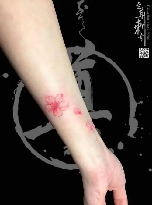 小清新樱花纹身图片
