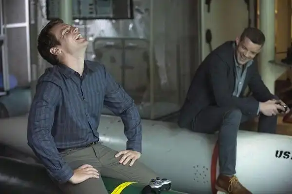 大家怎么看待美剧寻 looking 中 patrick 和 kevin 的感情关系啊?