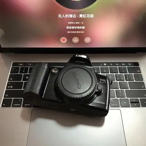 每日胶片机分享佳能kiss1胶片相机