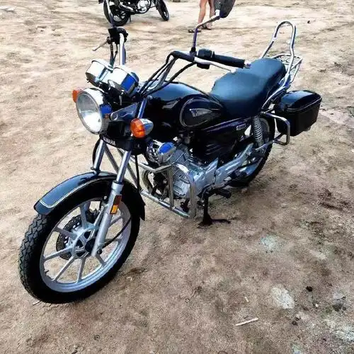 原装精品雅马哈劲悍太子yb125带边箱二手摩托车