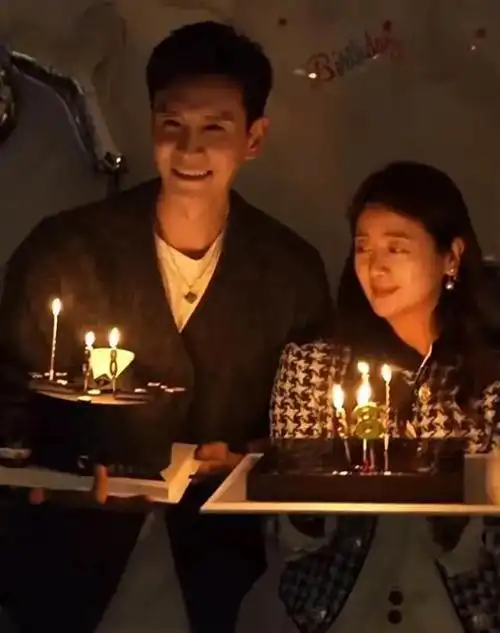 小李琳为老公经超庆38岁生日当众拥吻一家人甜蜜合影羡煞旁人