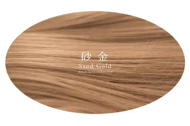 偏红的棕色调, 一直是十分热门的颜色, 成熟又时尚,是办公女郎的首选.