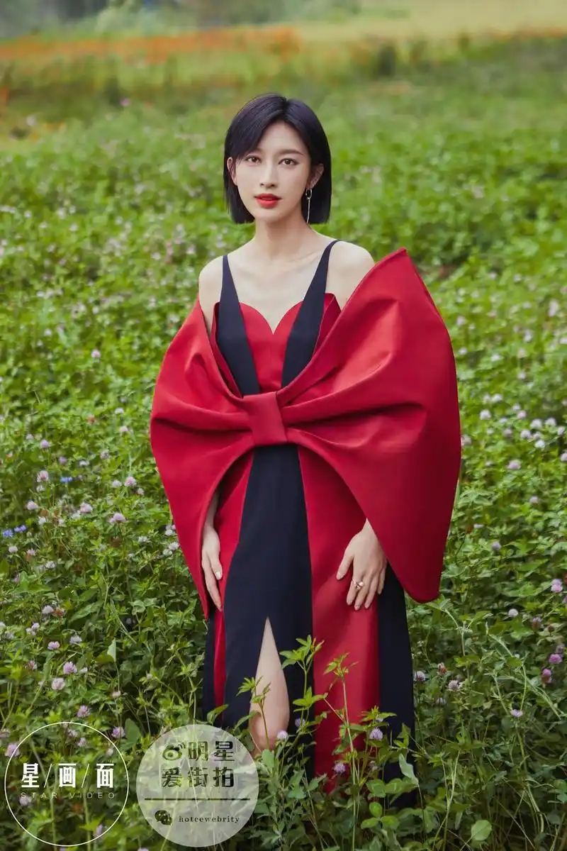 新浪娱乐讯 日前,张俪一组时尚大片曝光.