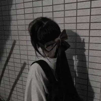 引云归 黑色系女头_女生头像_我要个性网