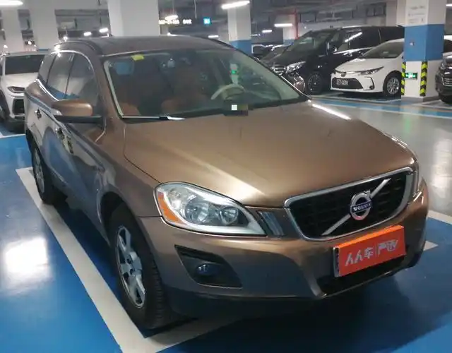 沃尔沃xc60进口2010款30t自动四驱舒适版