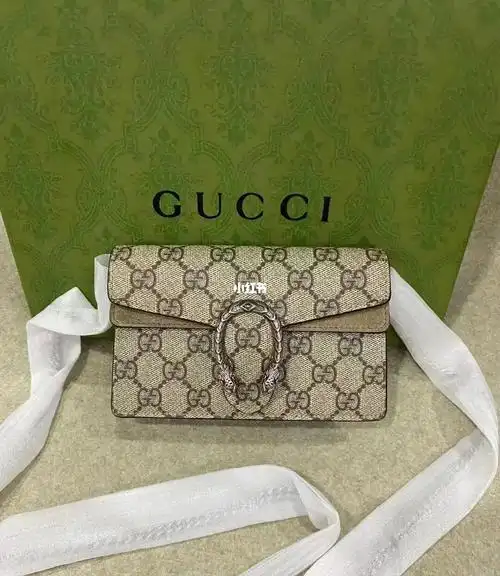 gucci老花迷你包包全新转