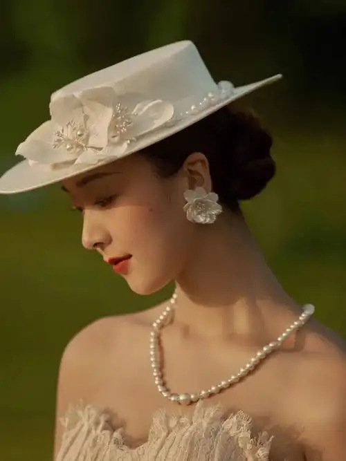 一眼就心动的法式复古婚纱照每张都想收藏