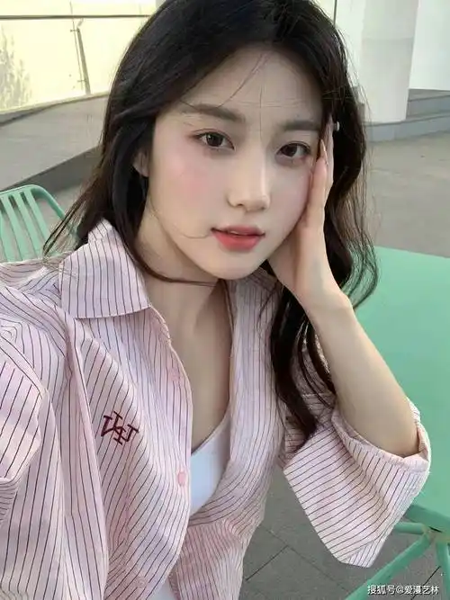 素颜少女的魅力_自然美_眼神_画面