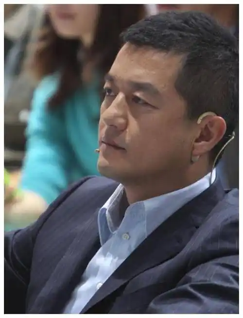 李亚鹏的"哭穷"与家中古董 .@寿寿说娱乐的动态