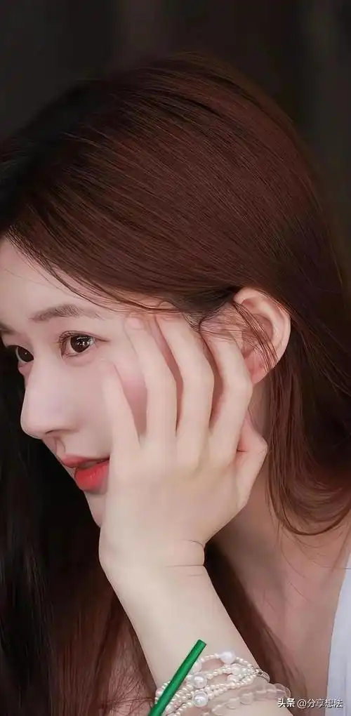 赵露思明星壁纸(15)_网易订阅