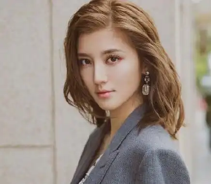 林峰前女友吴千语要嫁人了,男方送百万豪车,购置三千万婚房