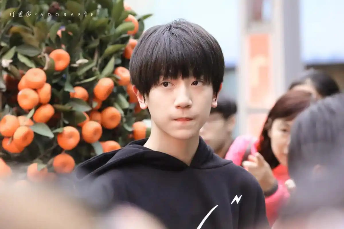 tf家族李天泽:我是一个1米8的儿童