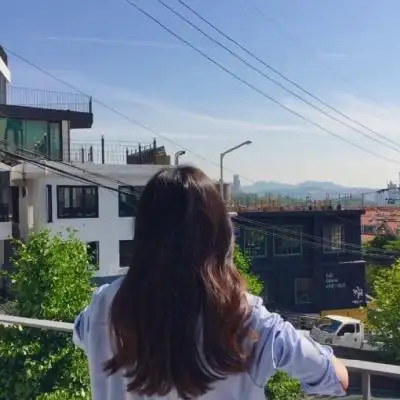 小清新的长发女生背影头像精选 _微信头像_我要个性网