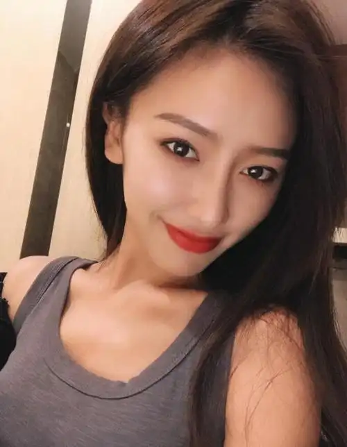 抖音唐曼个人家庭资料 网红唐曼真实姓名微博生活照老公图片