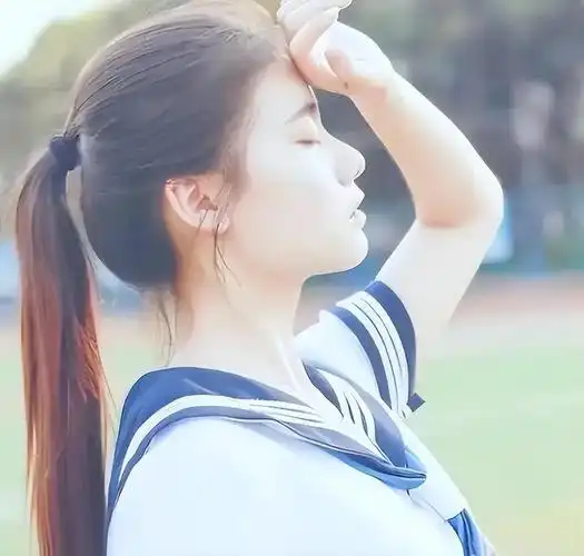 家长疑惑学生审美高马尾在中学逐渐消失被两条鲇鱼须取代