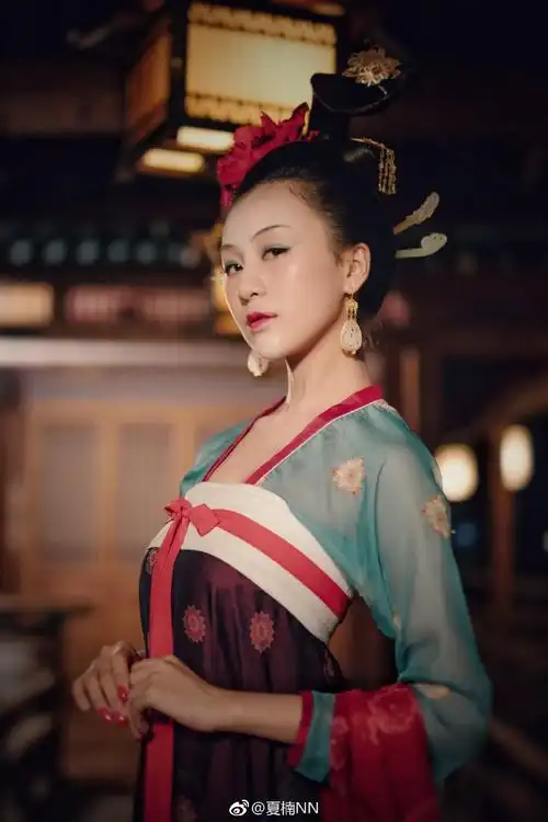 美少女明星 夏楠 的图集