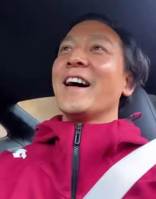 岁月不饶人!吴彦祖近照曝光,老态尽显撞脸"苏大强"