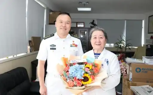 上海长海医院举行庆祝教师节大会暨2022年度业务工作优秀业绩奖评比