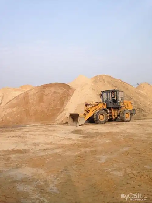 低价专送水泥沙子黄沙红砖多孔砖加气块石子瓜子片等装修建材,包上楼