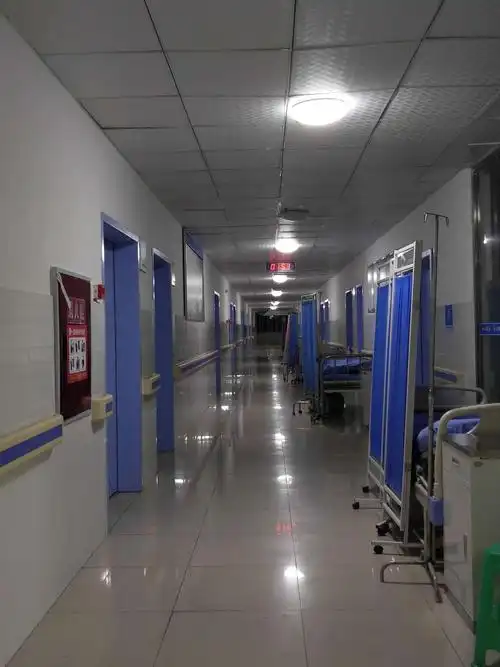 他们是—班—夜护士.