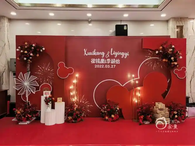 红色米奇婚礼现场布置i迪士尼童话主题策划