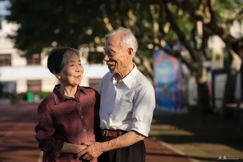 老人 夫妻 老伴 爱情