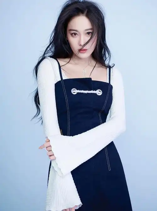 张馨予照片高清,张馨予结婚照片图片-图片大观-奇异网