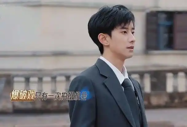 无限超越班2张睿偶像包袱重何洛洛被换角朱梓骁一场戏拍7次