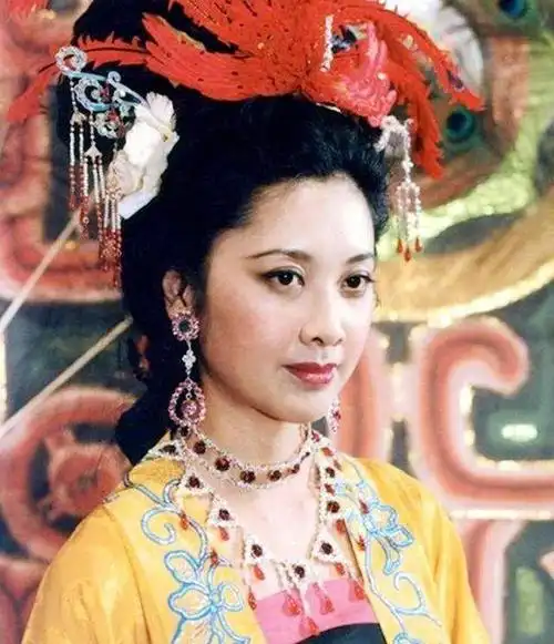 杨春霞饰演白骨精(曾饰演86版西游记中的)(8)