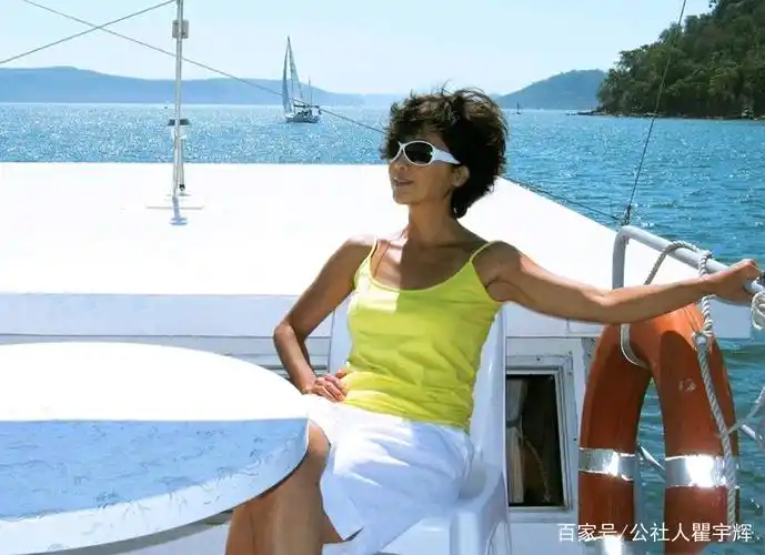 朱琳,12个美丽瞬间,曾经的当红女明星,身上充满一股书卷气