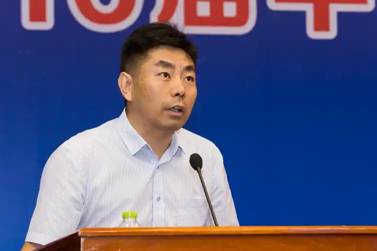 邱悦校友在2016届本科生毕业典礼上的讲话