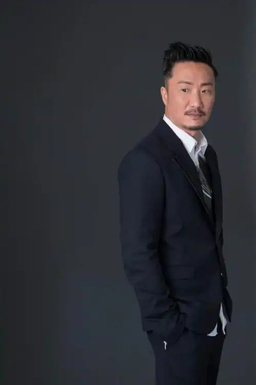 郑中基新剧杀青在即,由浪子变"二十四孝老爸",儿女双全劲甜蜜