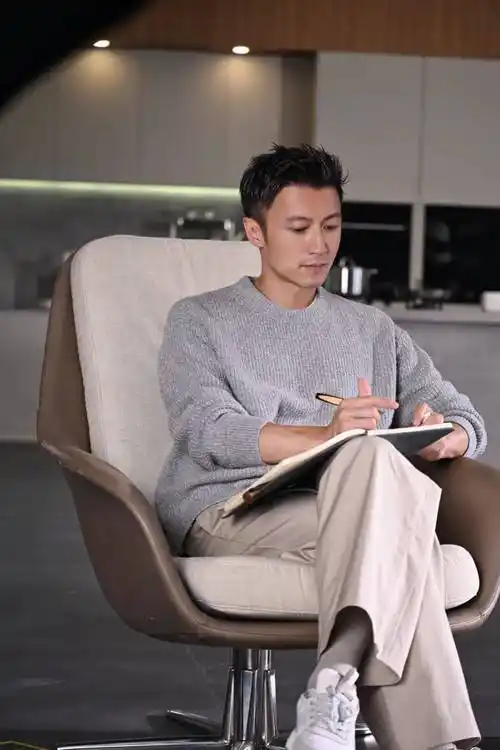 谢霆锋官宣新代言!一大批写真壁纸来袭!